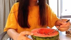 留学吃瓜局,揭秘留学生活中的“吃瓜”瞬间