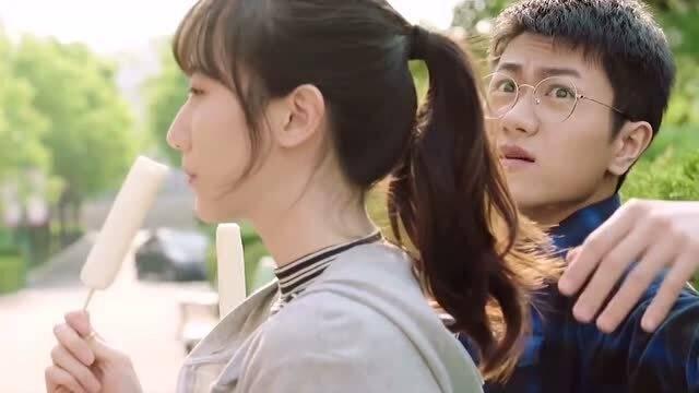 老师恋爱全班吃瓜,老师恋情引爆全班“吃瓜”热潮