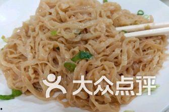 站在吃瓜其面的,吃瓜群众视角下的娱乐圈风云录