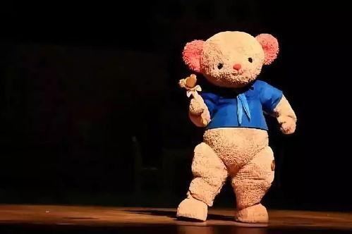 梦境人偶吃瓜图片,人偶与瓜果的奇幻邂逅